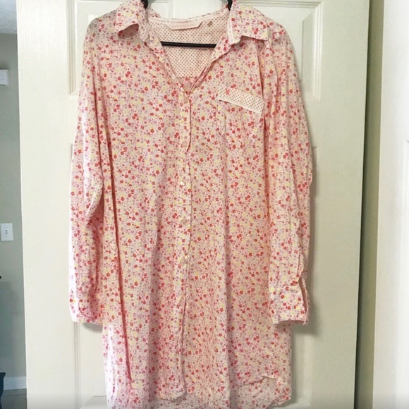 Victoria's Secret Other - Victoria’s Secret floral button down sleep shirt